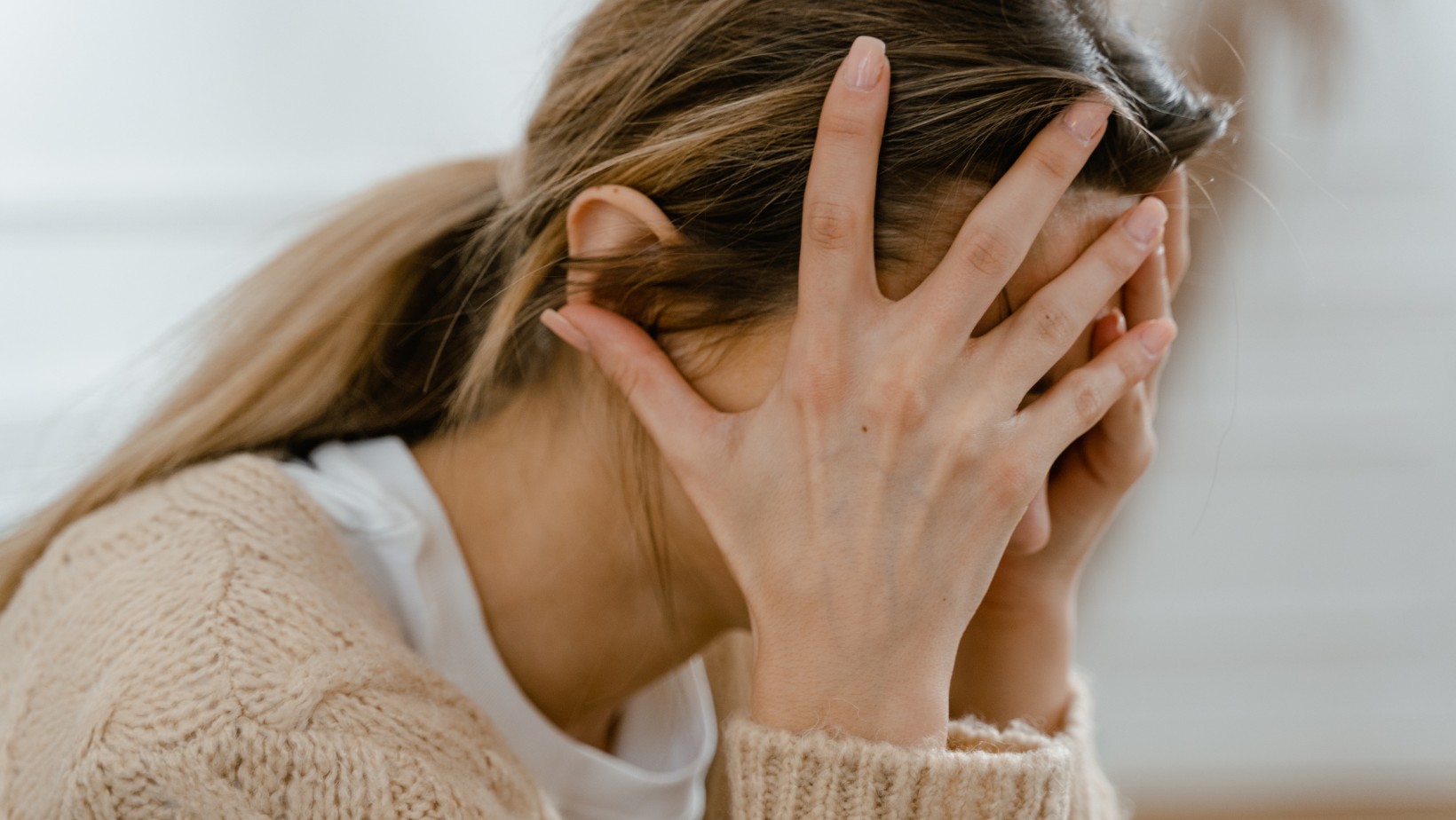 Zwykłe dźwięki wyprowadzają cię z równowagi? Możesz cierpieć na mizofonię