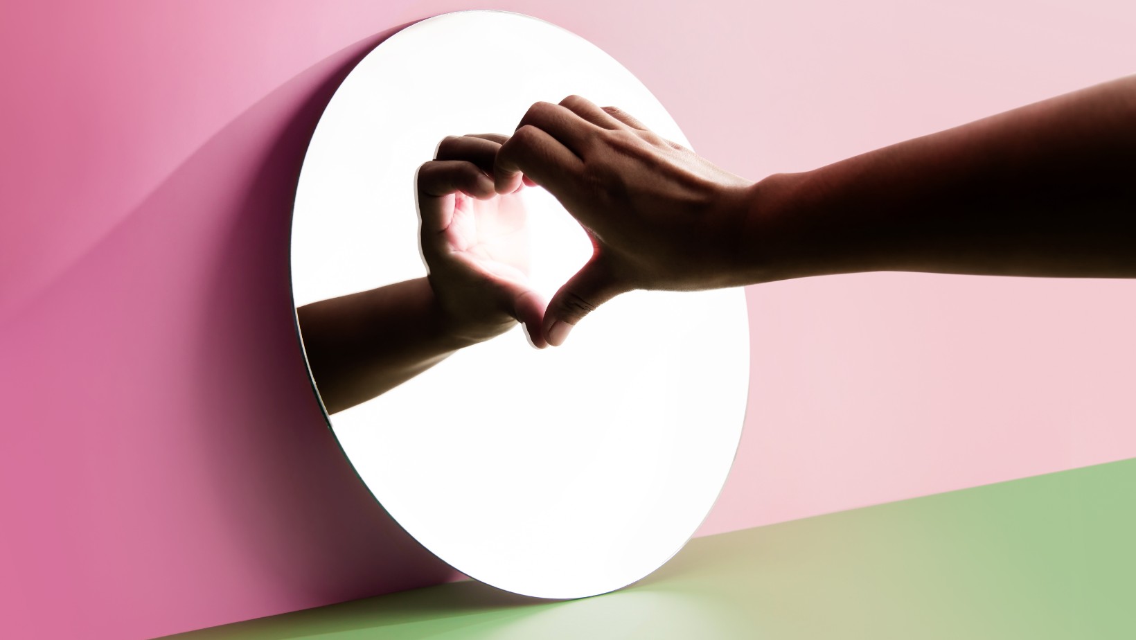 Osoby spod tych znaków zodiaku poznają swoją miłość na całe życie w czerwcu