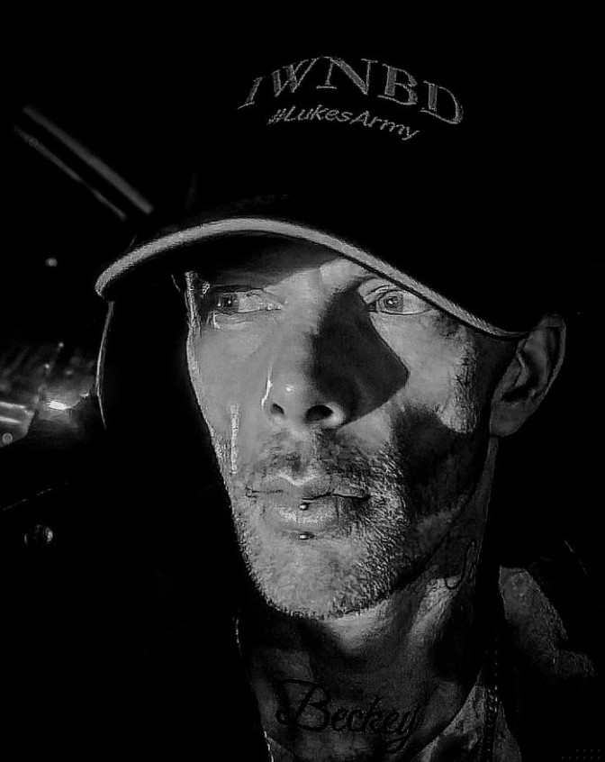 Zdjęcie Zmarł 35-letni youtuber Luke Goodwin. Osierocił dwójkę dzieci #1