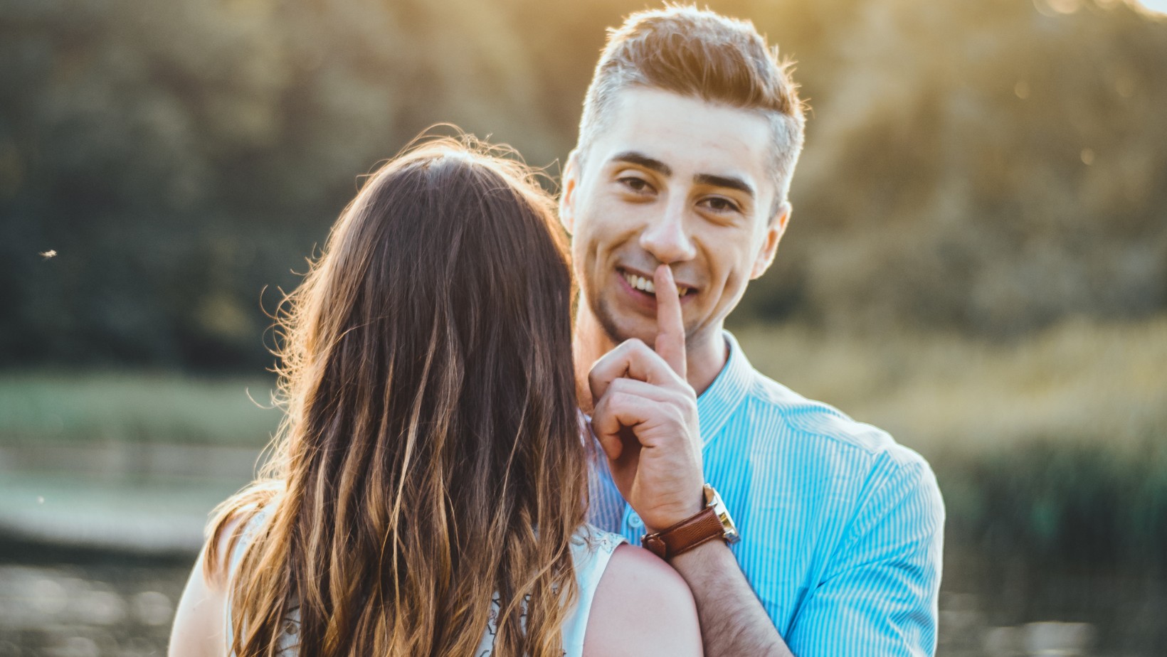 To ukrywają przed partnerkami mężczyźni w pierwszych miesiącach związku