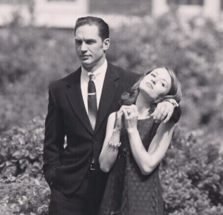 On: Nie znam bardziej zazdrosnej kobiety od Ciebie. Ona: Aha, …