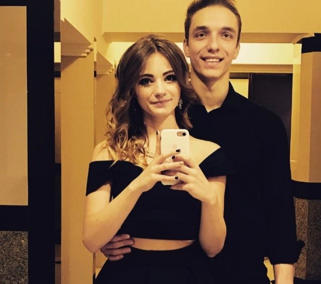 Zdjęcie Zobacz jak wyrosła córka Adama Małysza! Ma już 20 lat i jest piękną kobietą. #3