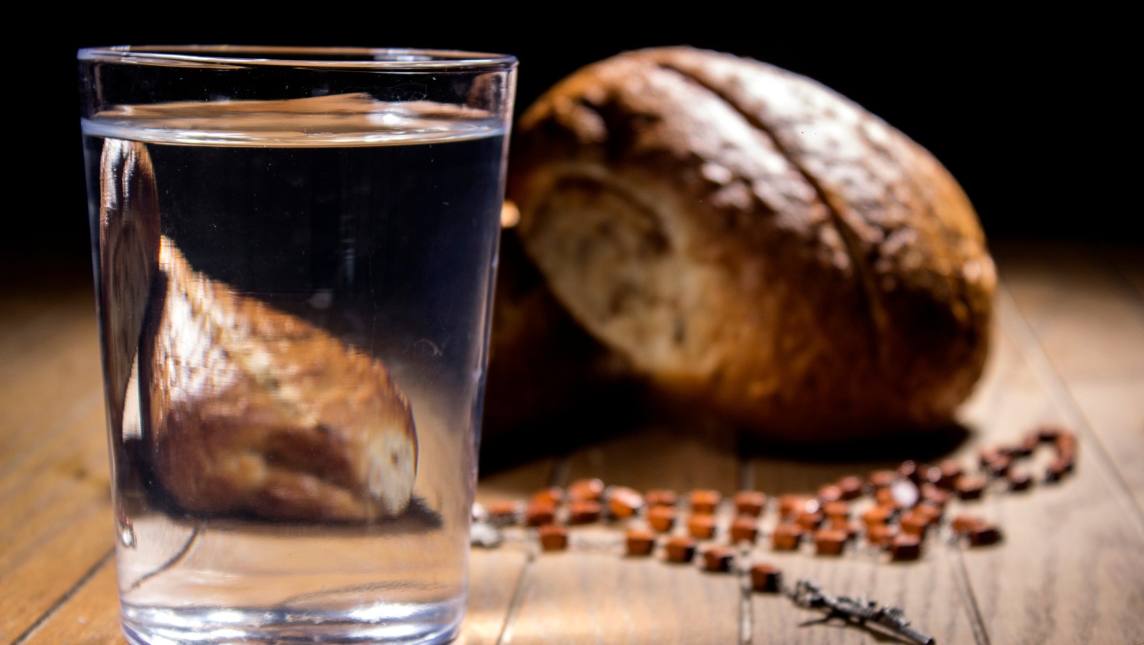 Post ścisły w Wielki Piątek. Nie wszyscy muszą go przestrzegać. Kto stanowi wyjątek?