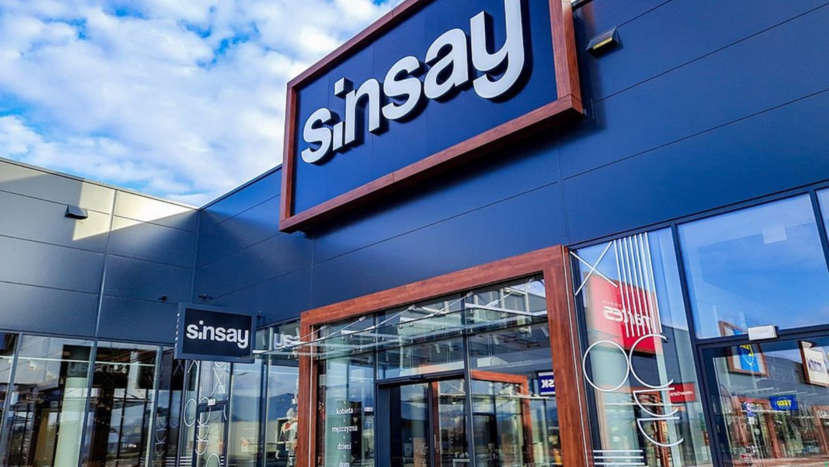 „Prosimy o zaprzestanie korzystania” – pilny apel SINSAY!