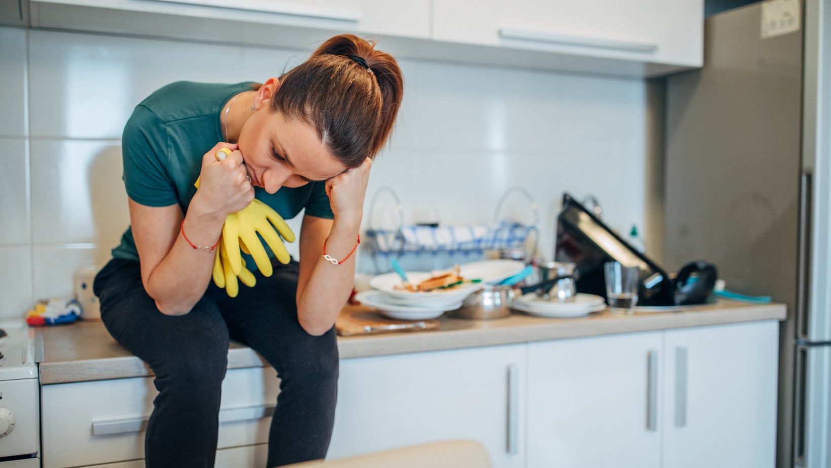 Zabronił mi pracować i kazał wychowywać dzieci. Teraz nie chce dawać mi żadnych pieniędzy