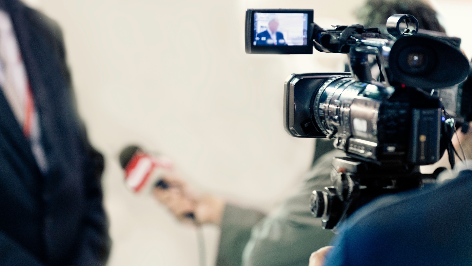 Zdjęcie Jak media wpływają na postrzeganie i rozprzestrzenianie nietolerancji? #1