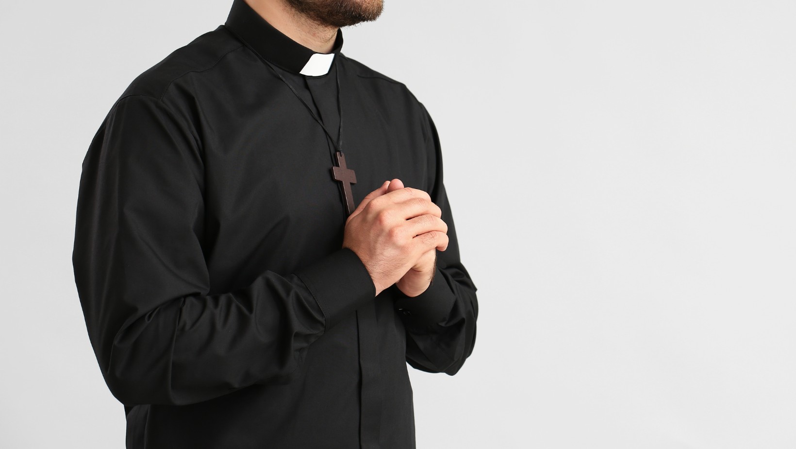 Czy ateista może mówić do księdza „pan”? Nie wszyscy to wiedzą