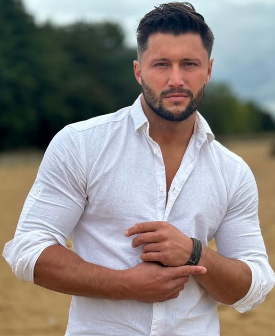 Zdjęcie „To jest na pewno upadek" - Piotr Mróz o zbliżeniach przed ślubem #1