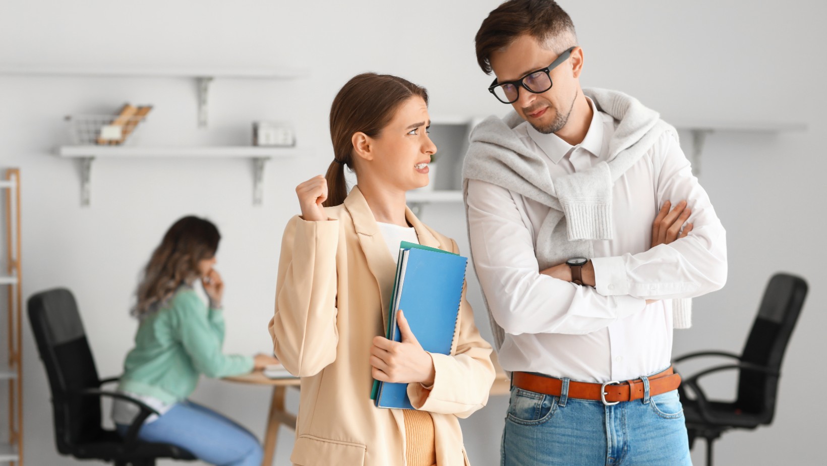 7 sygnałów wskazujących, że nie jesteś darzona sympatią! Sprawdź czy dotyczy to Ciebie!