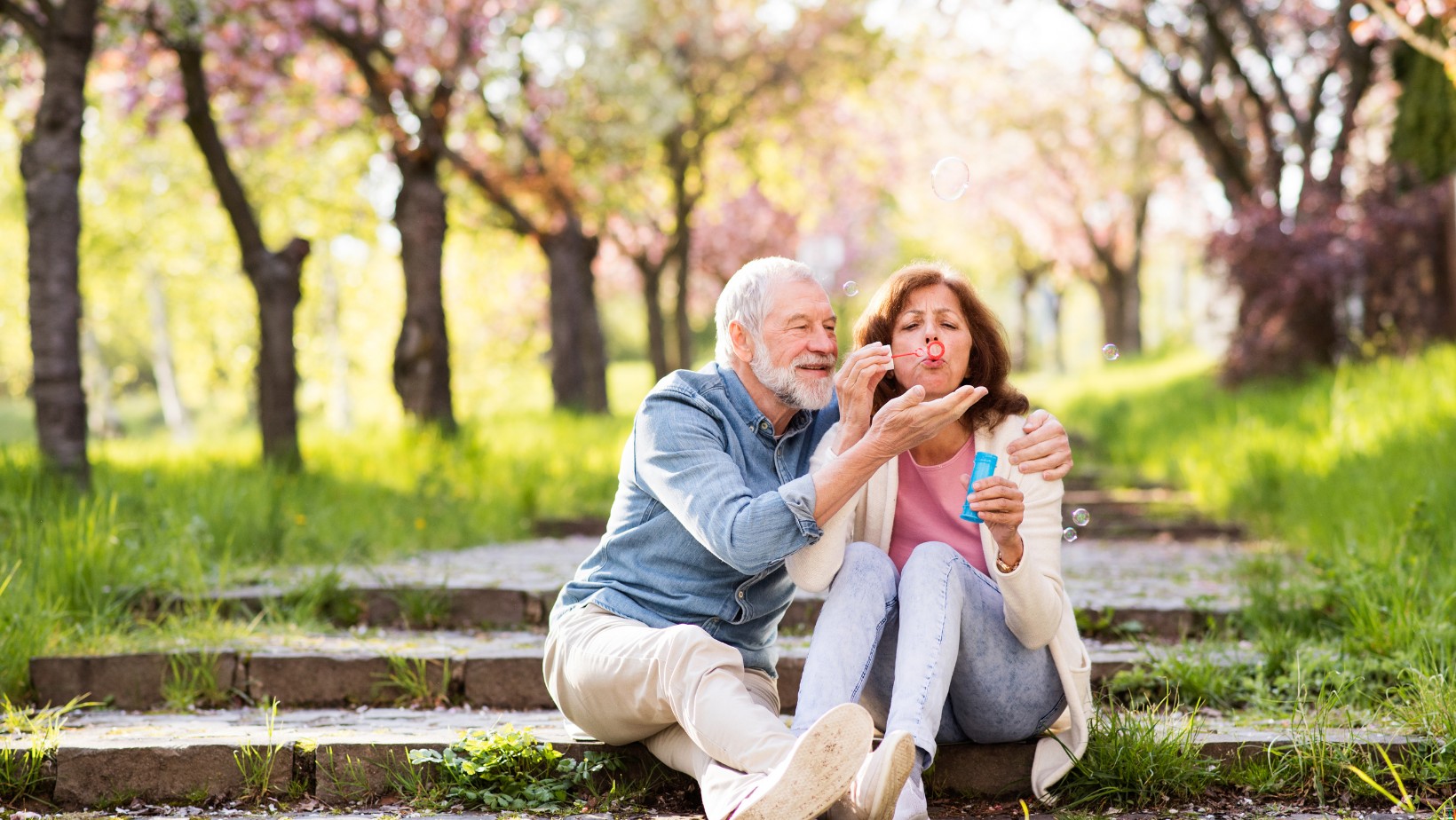 Miłość po 60-tce? Czy to dobry czas na uczucie?