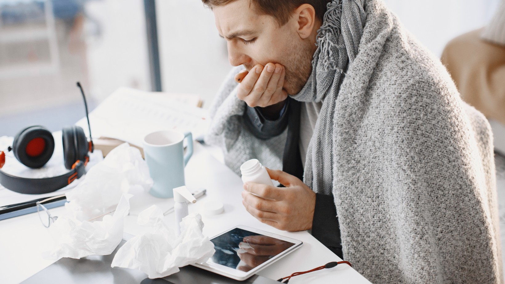 Nowe zasady L4! Koniec z pełnym wynagrodzeniem za chorobowe?