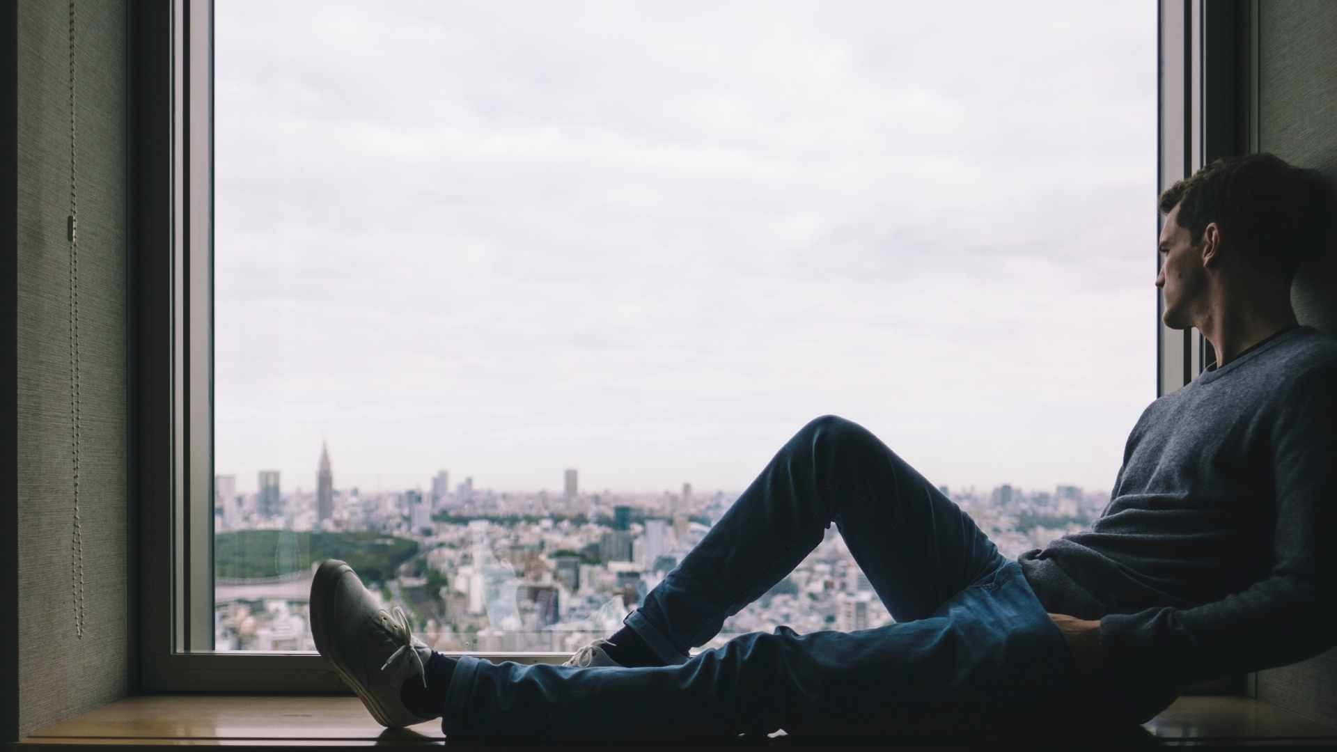 Dlaczego mężczyzna nie chce rozmawiać? Powodów jest kilka.