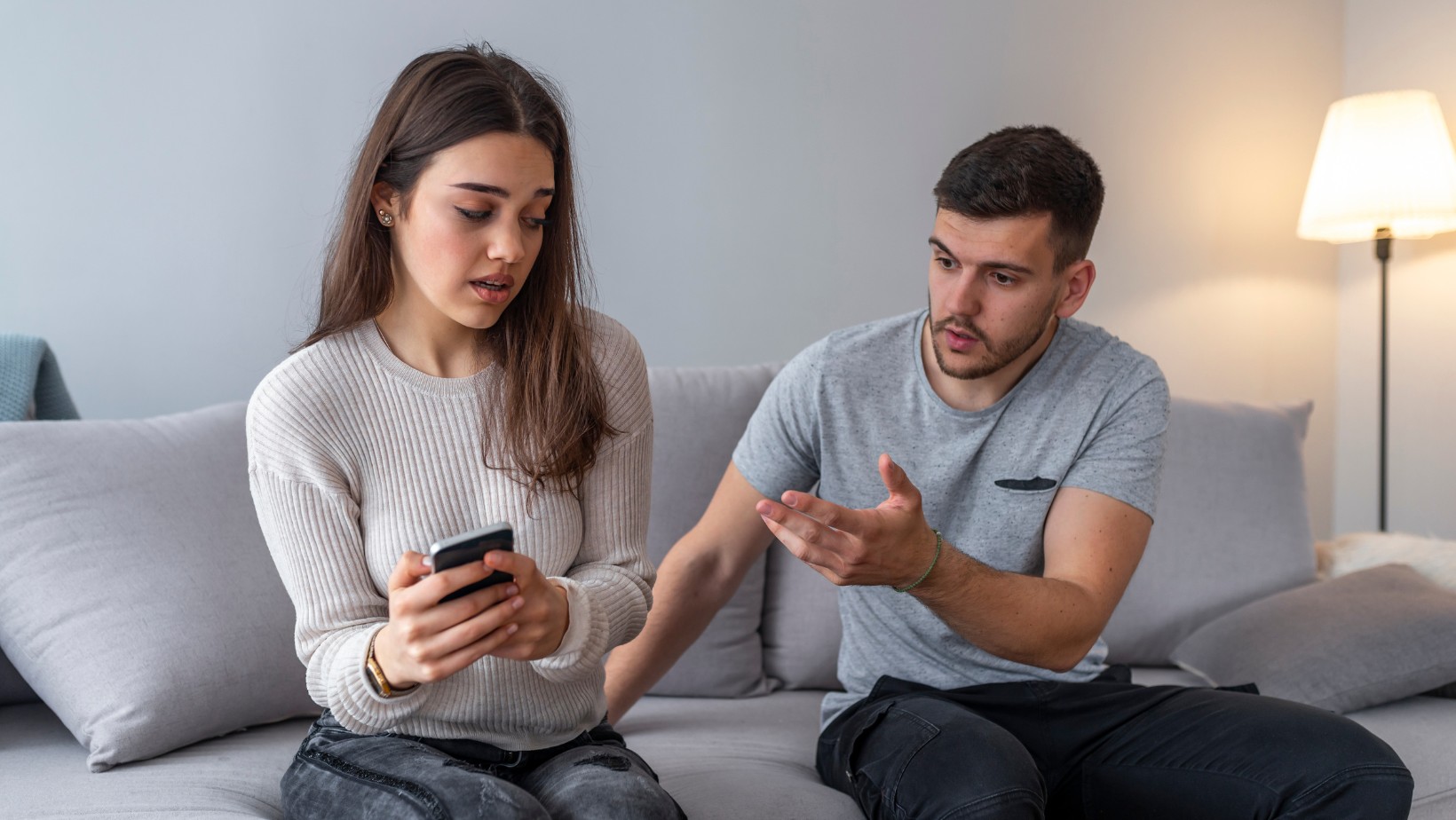 Twój partner zaczyna Cię kontrolować? Lepiej uważaj