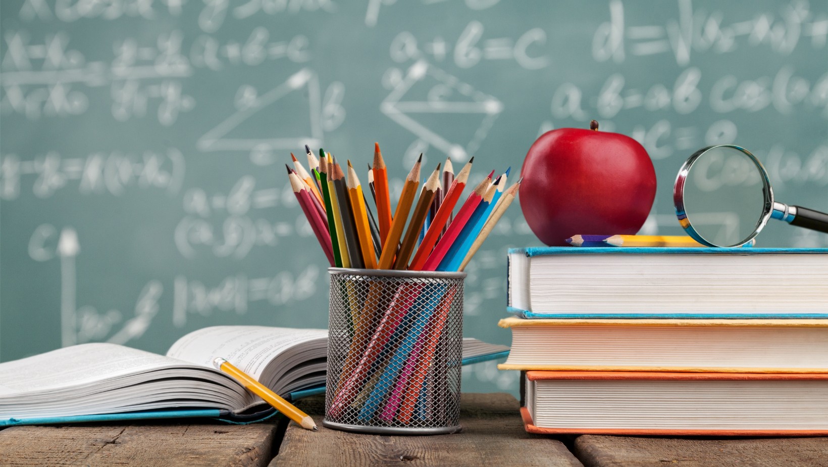 „Wyciągamy karteczki” te i inne kultowe teksty nauczycieli z okazji ich święta!