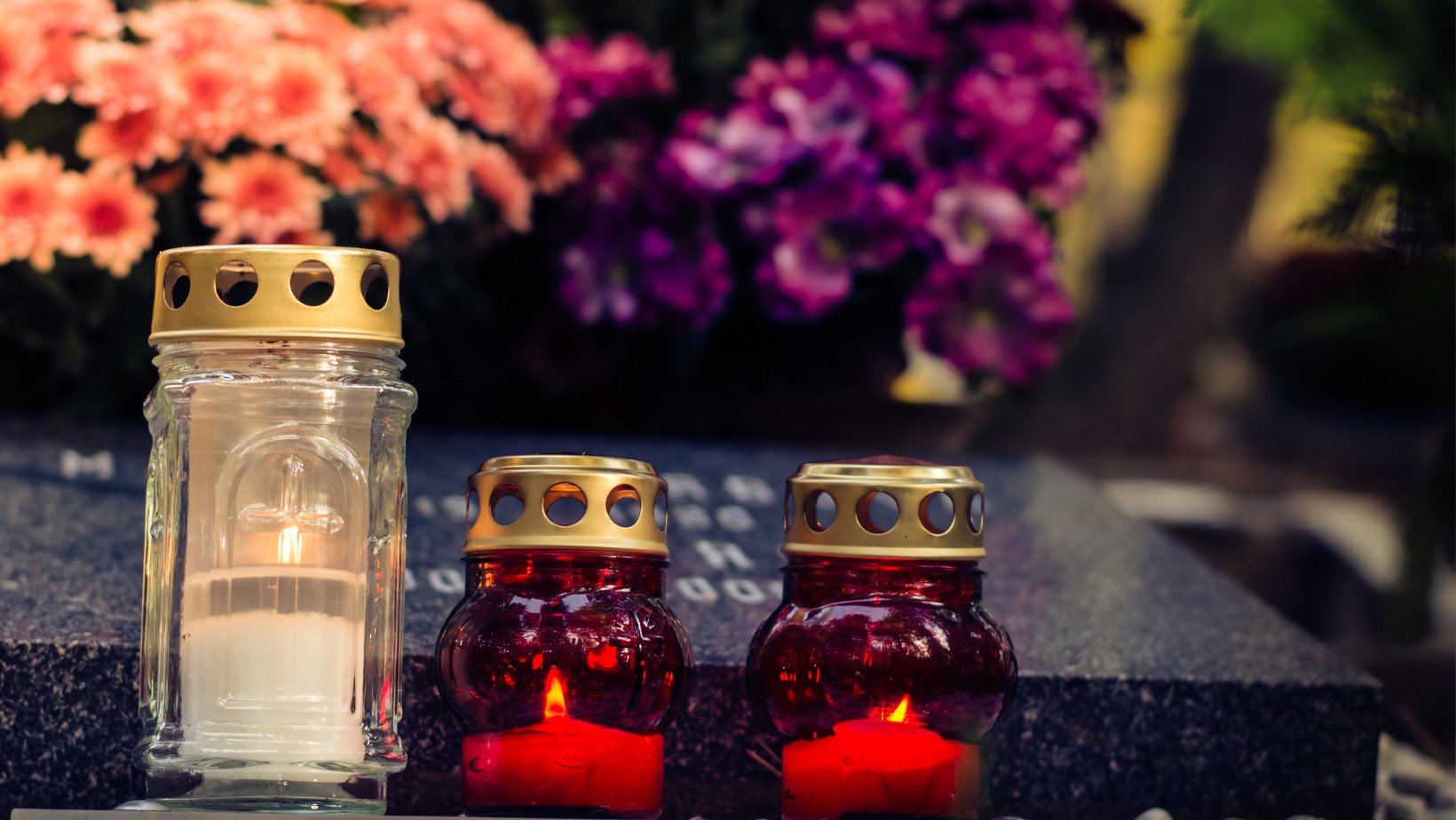 Zdjęcie Czego unikać po ceremonii pogrzebowej? Tego błędu lepiej nie popełniać! #1