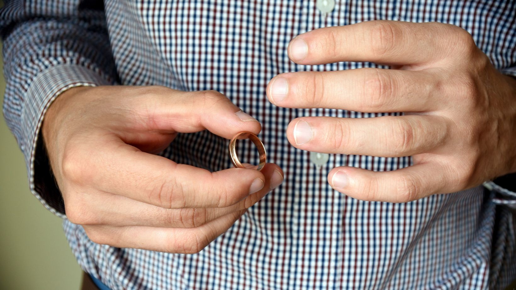 Dlaczego kobiety decydują się na romans z żonatymi mężczyznami?