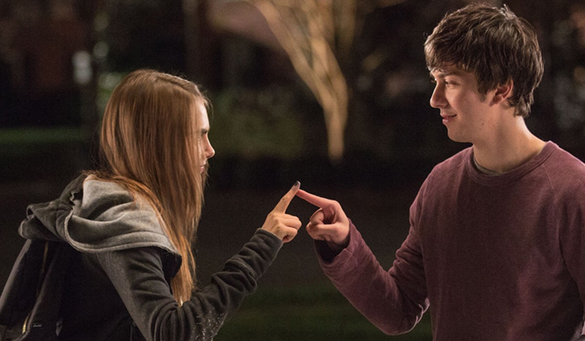 10 cytatów z książki „Papierowe miasta”, które są warte przemyślenia