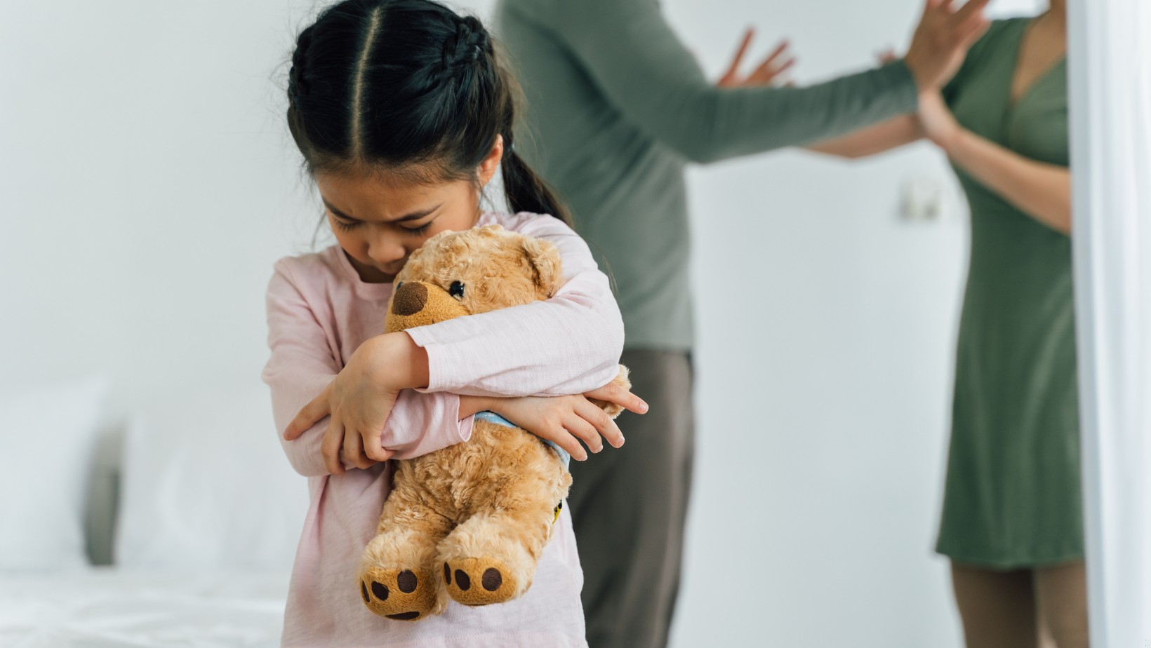 Narcystyczni rodzice: w jaki sposób niszczą swoje dzieci?