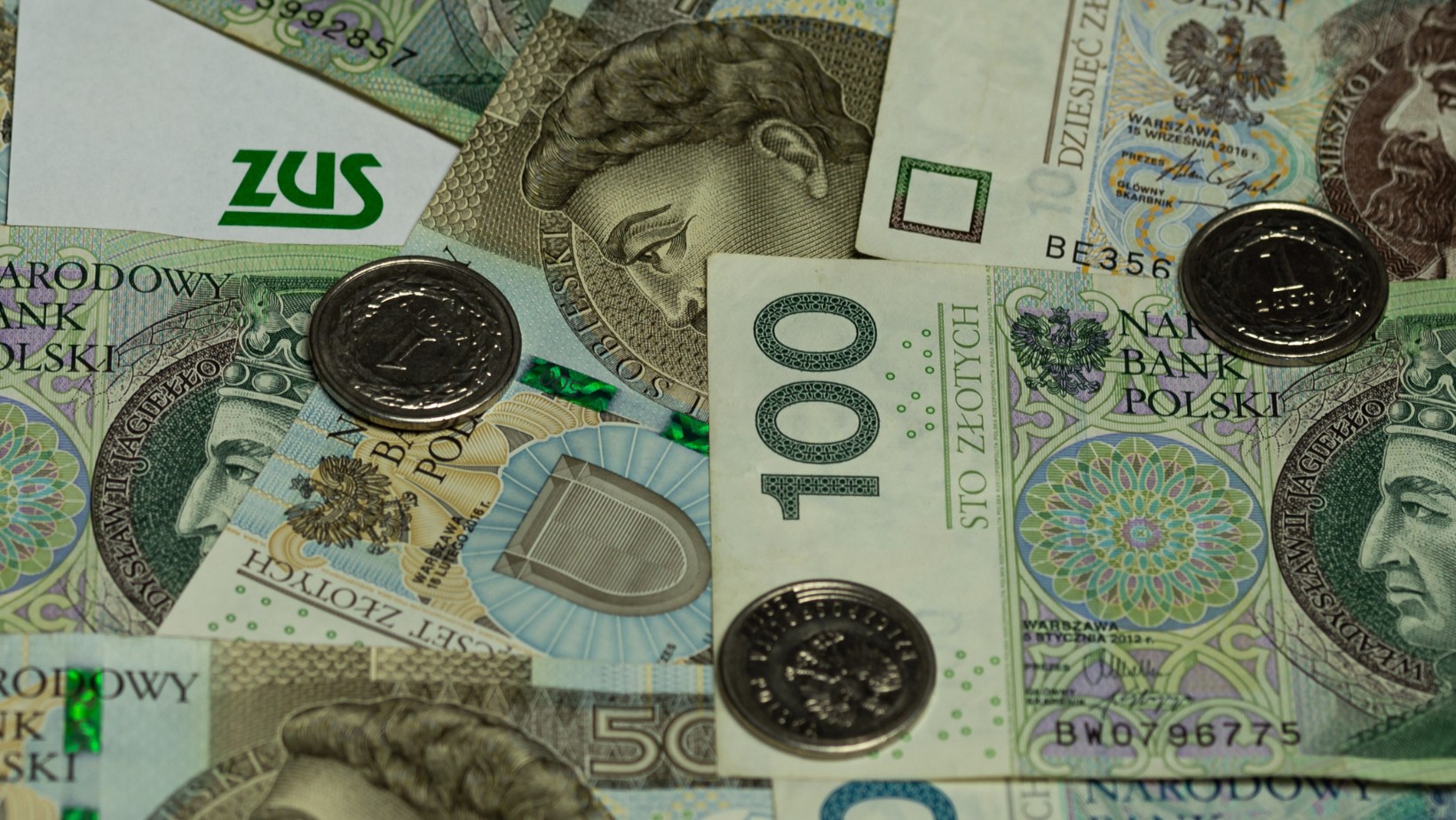 Nawet 3 500 złotych z ZUS na wniosek! Trzeba spełnić tylko pewne warunki