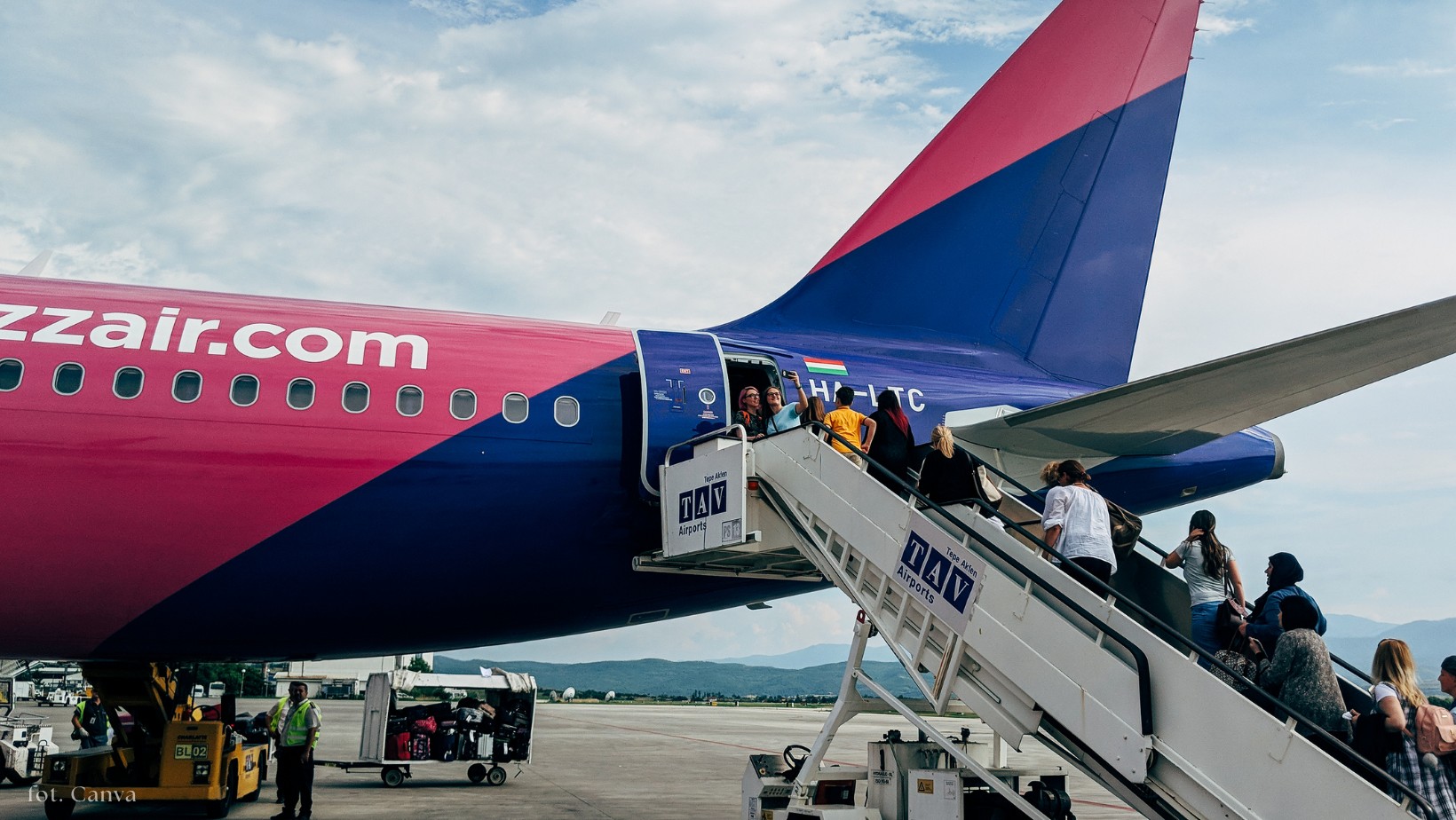 Zdjęcie Syn Martyniuka grozi liniom lotniczym procesem! “Nie zapłacę im złamanego grosza!” #1