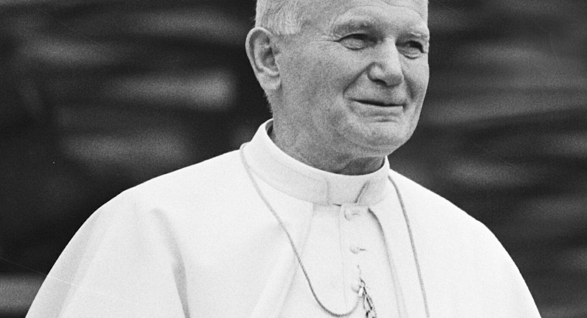 12 ponadczasowych cytatów Jana Pawła II,które warto zapamietać
