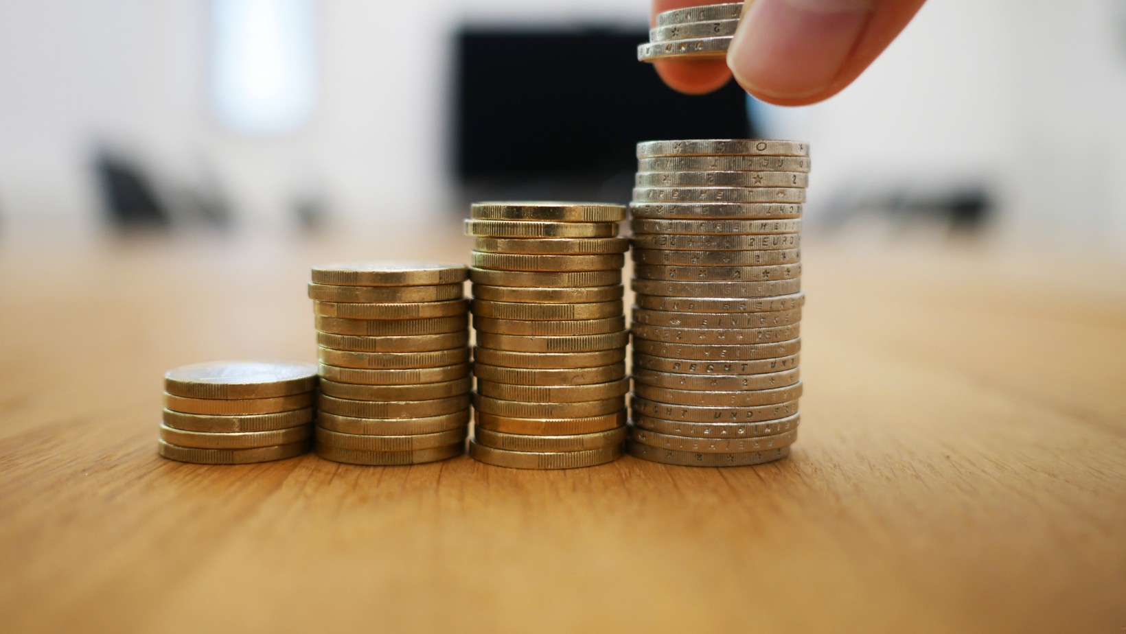 Można zyskać dodatkowe pieniądze na dziecko! Wniosek trzeba złożyć do końca sierpnia