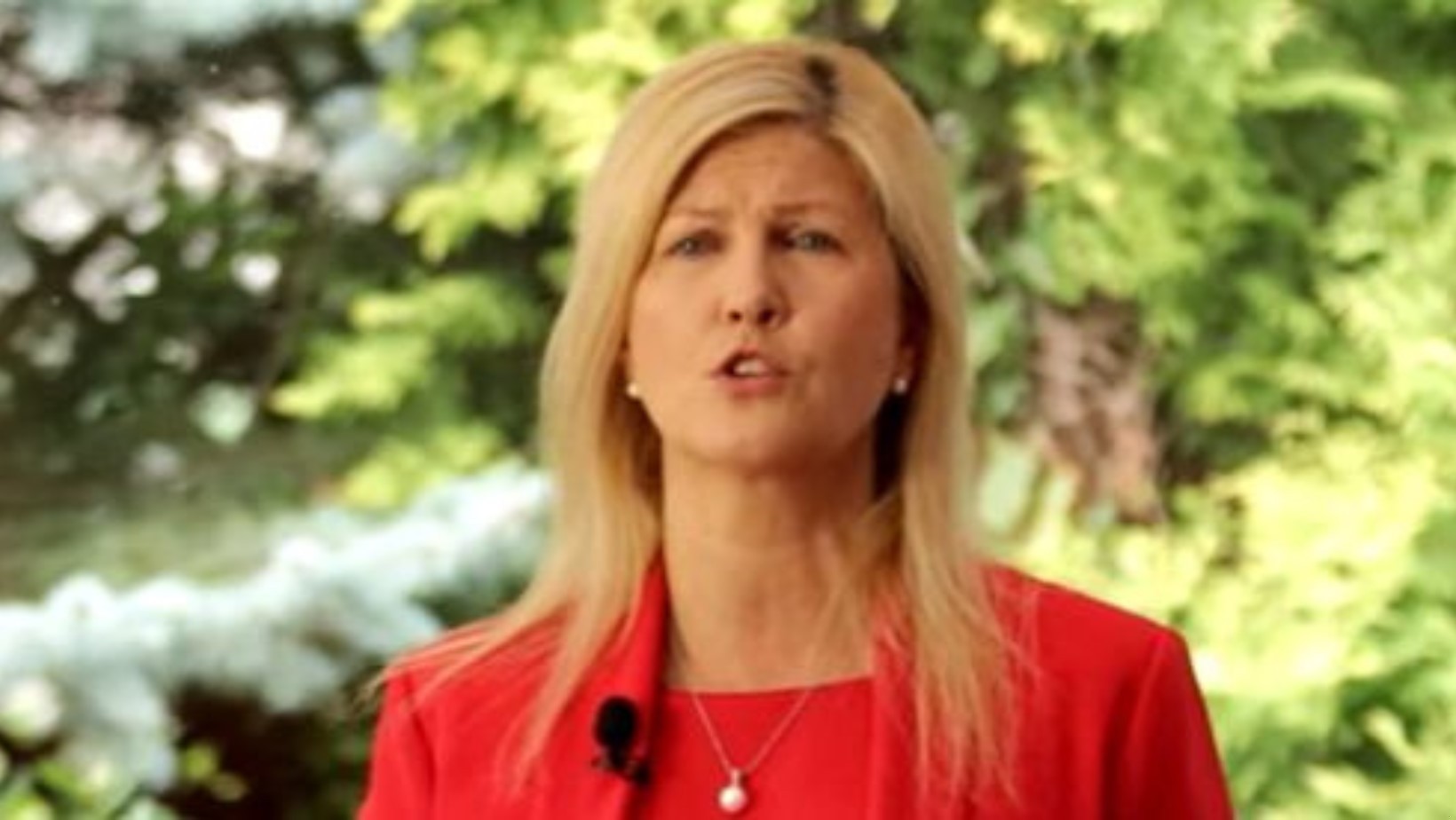 Posłanka broniła syna, który napadł na kobietę. „Nawet matczyna troska tego nie tłumaczy”