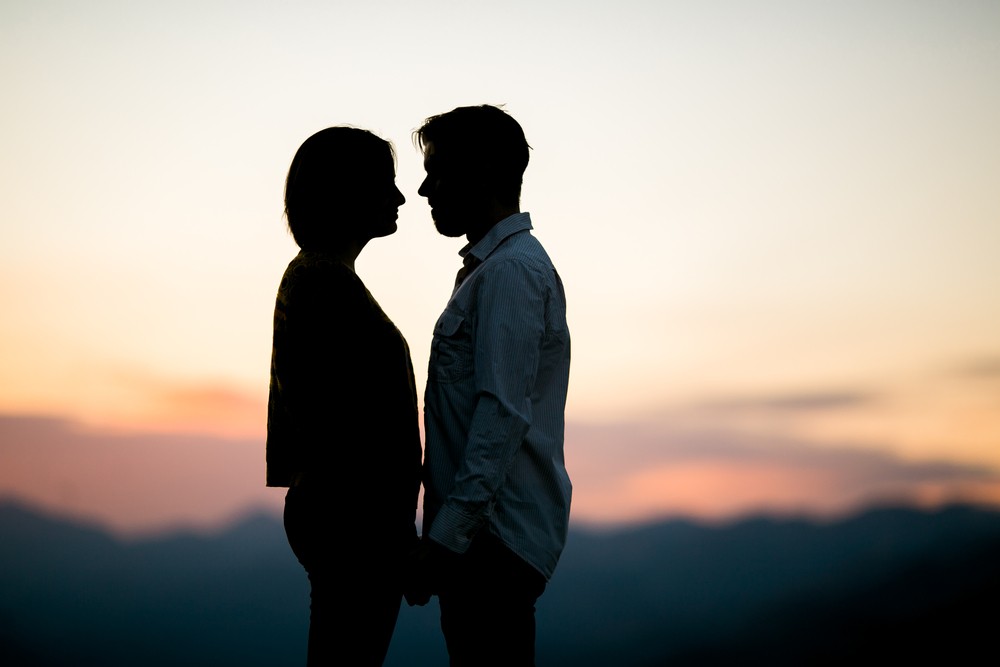 Silny związek… Zaczyna się od dwóch dzielnych ludzi, którzy są …