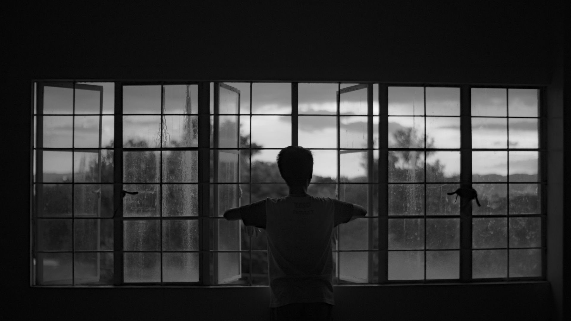 Dlaczego nie możemy wyjść z samotności? 5 opłakanych metod szkodzenia sobie