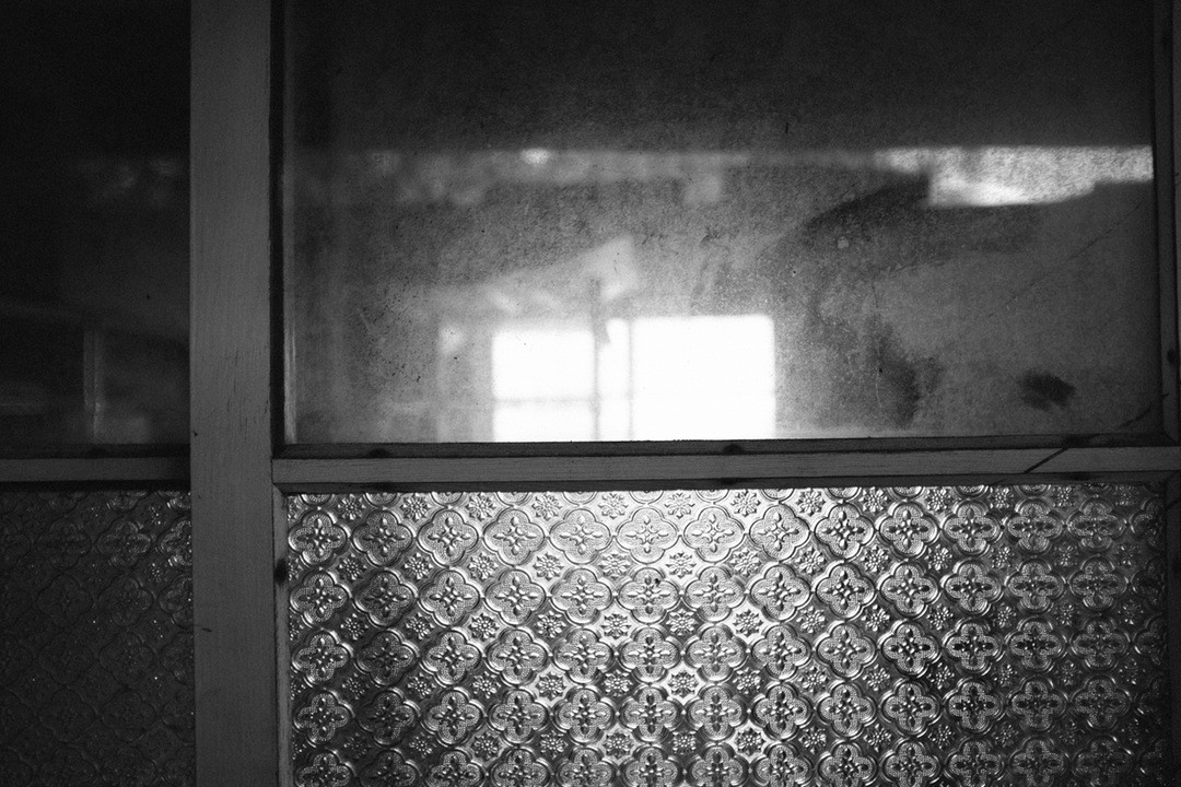 Aby z przekonaniem wyrażać jakąś myśl, nie należy mieć poglądów …