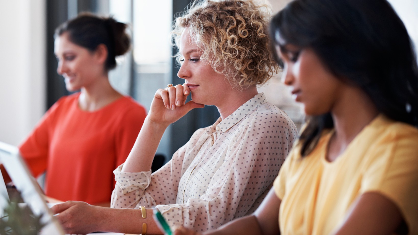 Zdjęcie „Praca w niedziele i święta jest dozwolona w razie…” Czy 11 listopad to dzień wolny od pracy? #1