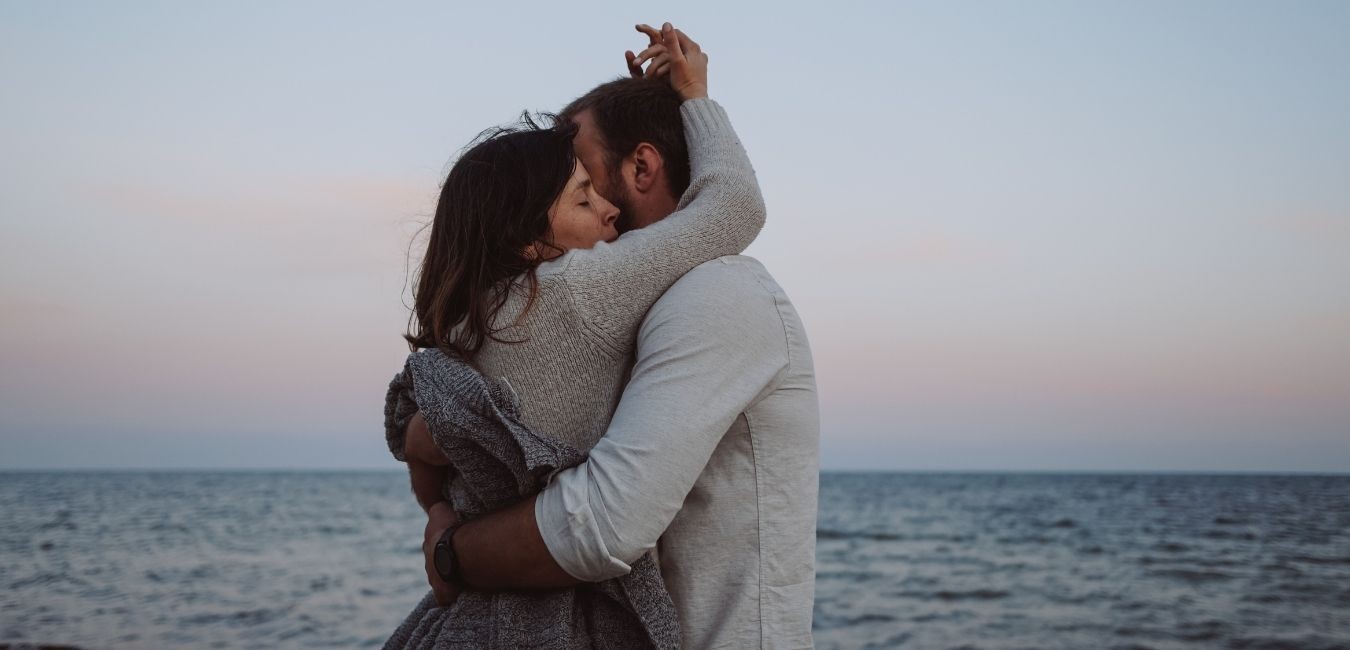 Miłość potrafi wyraźnie wpłynąć na nasze życie. Jak to przekłada się na naszą osobowość?