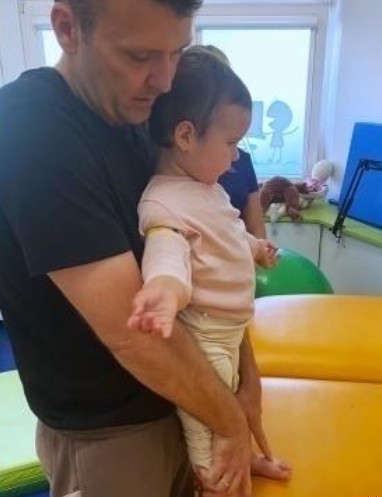 Zdjęcie Sportowiec walczy o życie córki: "To zabrzmiało jak wyrok" #1