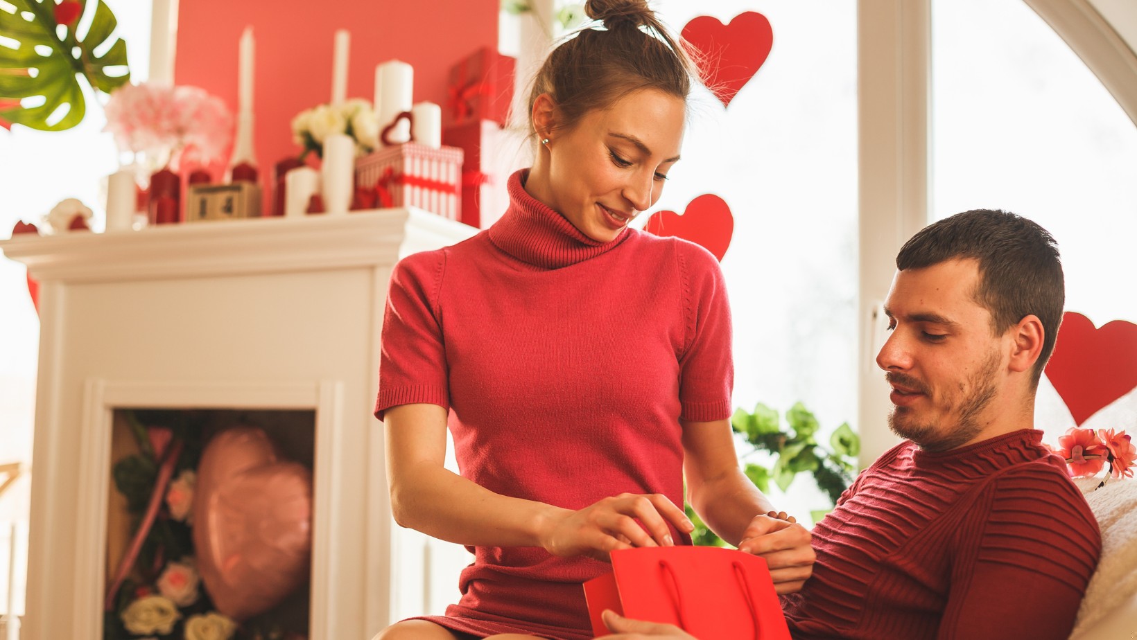 Jeśli partner kupuje te prezenty w Walentynki, to cię zdradza!