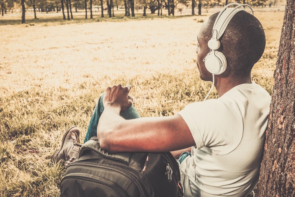 Potrzeba dwóch lat, aby nauczyć się mówić; pięćdziesięciu, aby nauczyć …