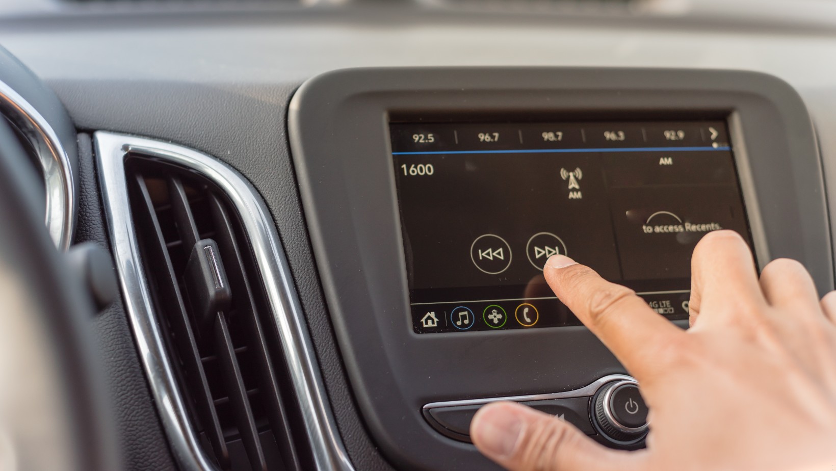 Kontrole radioodbiorników w autach?! Kontrola nie dotyczy abonamentu RTV!