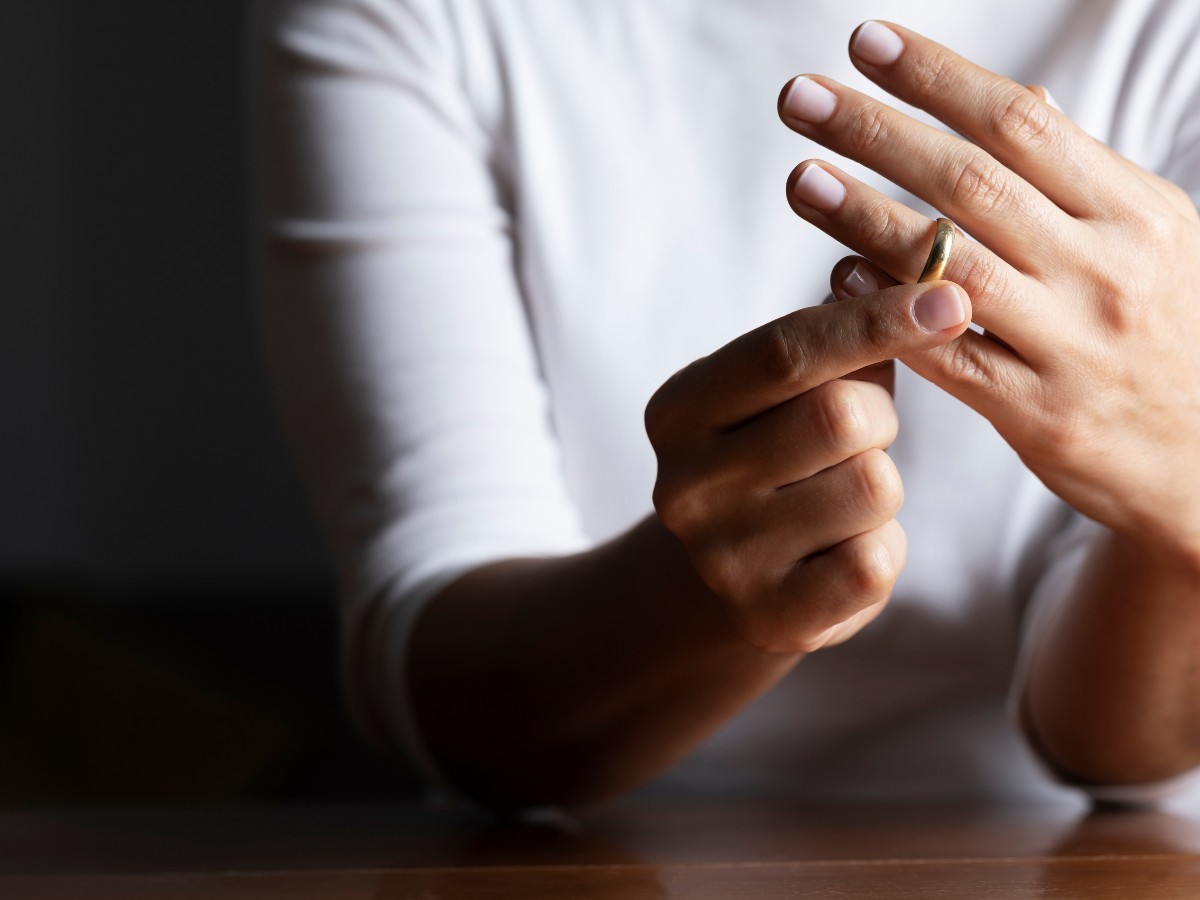 Kiedy związek nie ma sensu? 8 oznak, że to koniec!