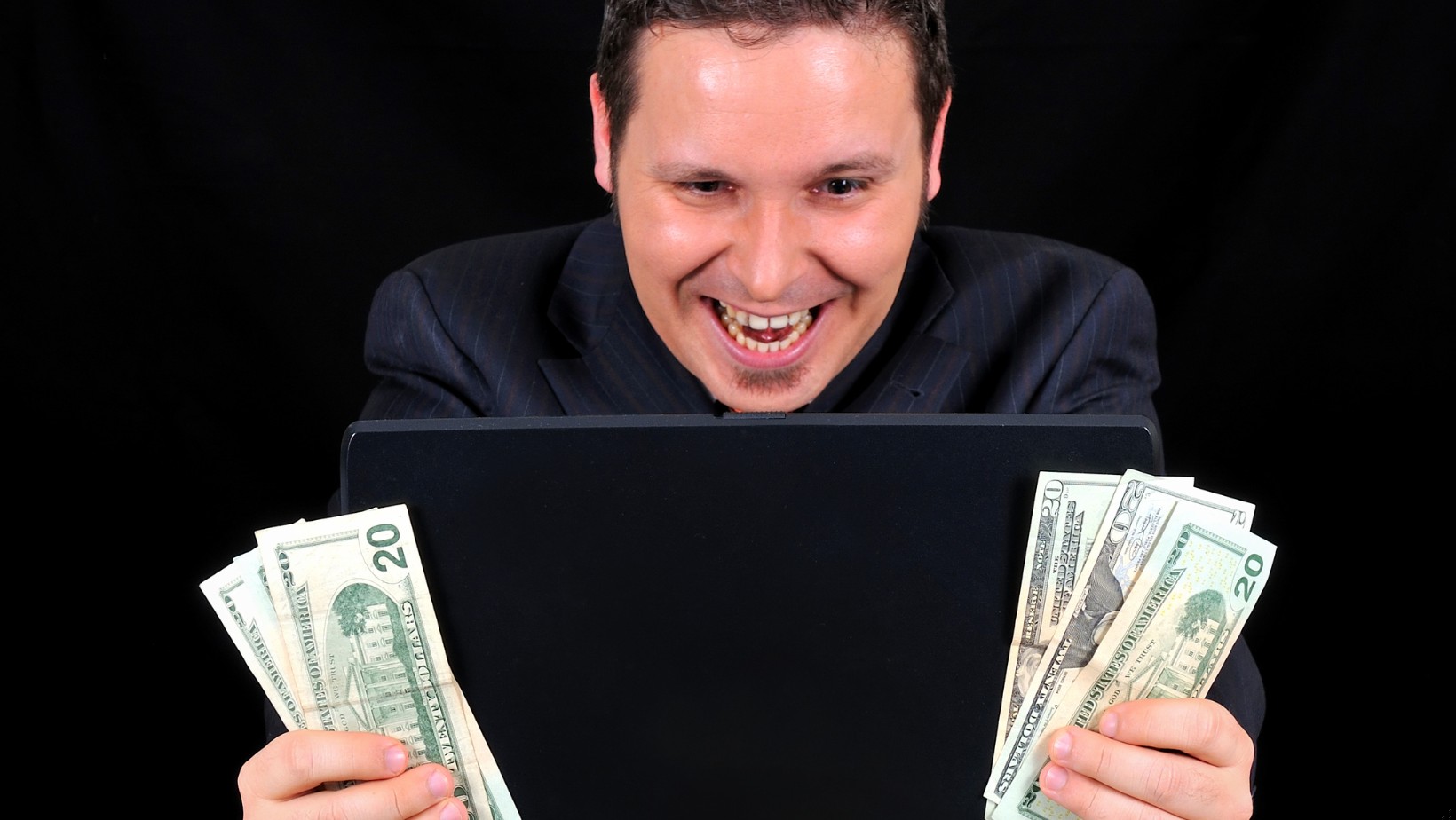 „Ile powinien zarabiać mężczyzna?” To pytanie budzi wiele kontrowersji!