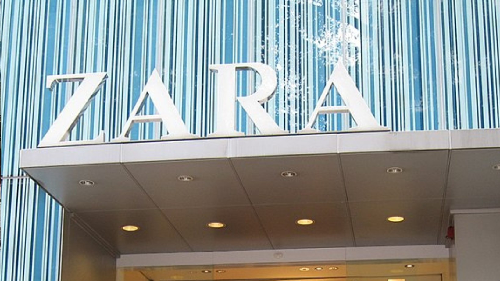 „Mogą stwarzać zagrożenie” – ZARA informuje o wycofaniu produktów!