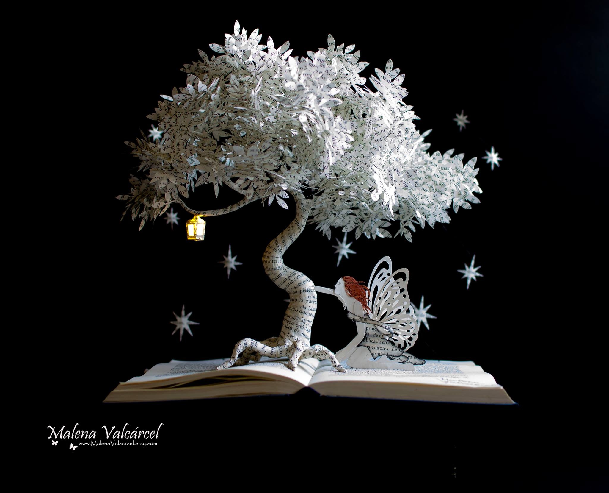 Zdjęcie W jaki sposób można wykorzystać stare książki? Poznaj niesamowitą sztukę! #1