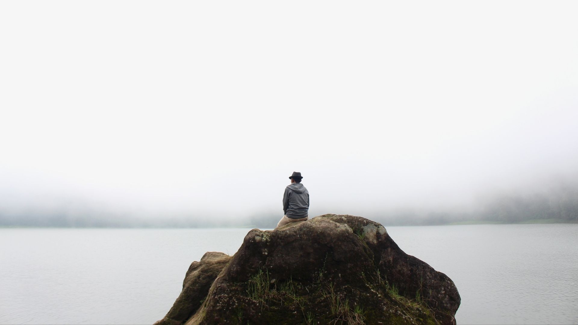 7 sposobów na samotność. Poznaj sprawdzone sposoby na pokonanie samotności.