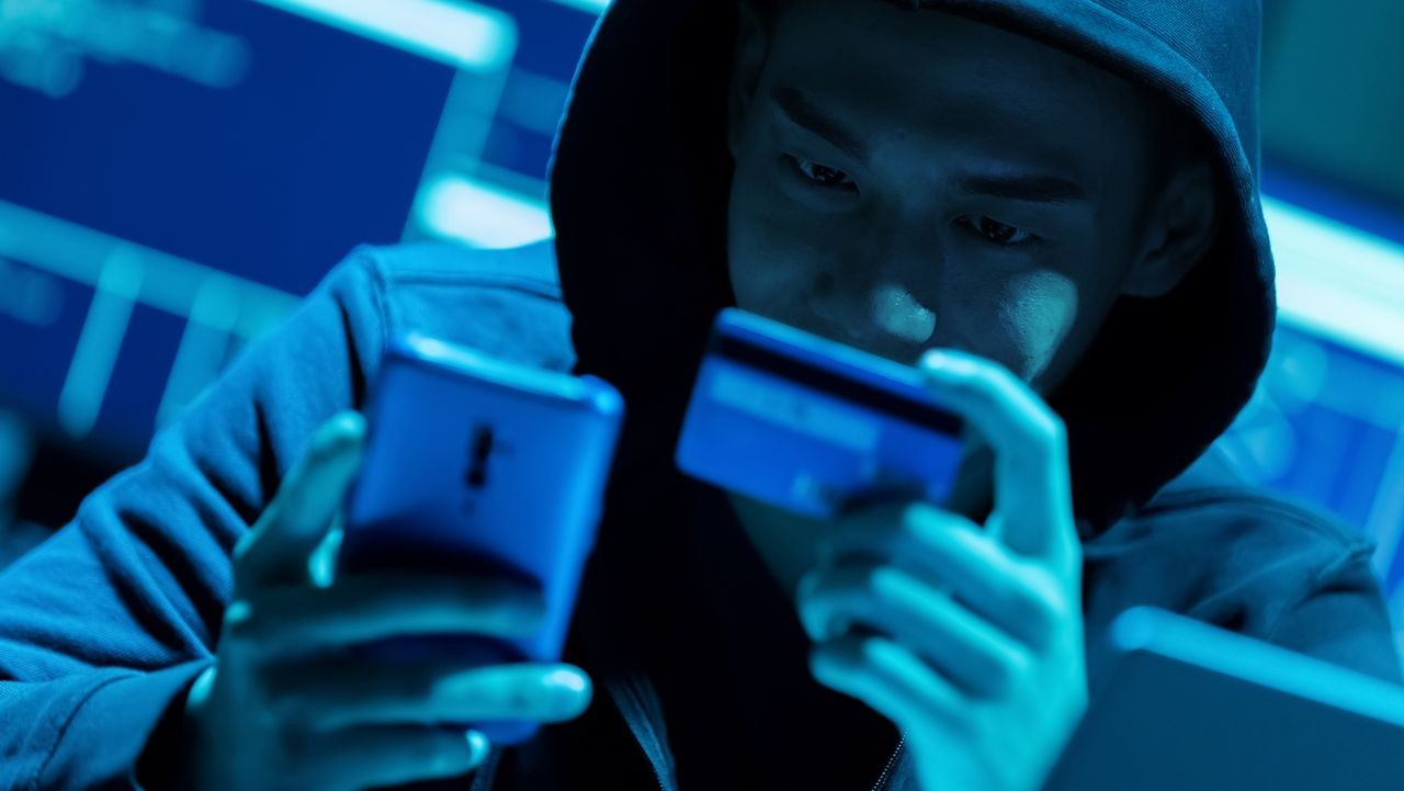 Zdjęcie Uwaga! Ten telefon to pułapka – tysiące Polaków ostrzega przed jednym numerem!D #1