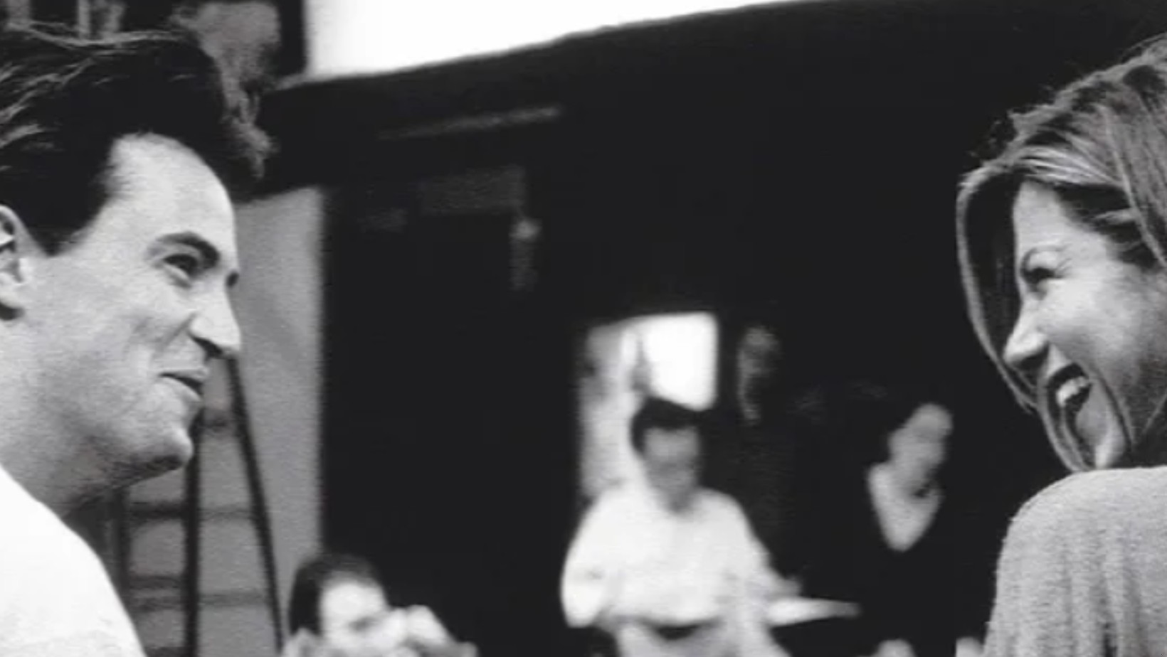 Jennifer Aniston pokazała ostatniego sms-a od Perry`ego!