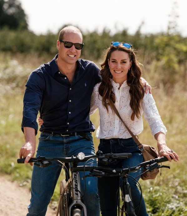 Zdjęcie Co ze stanem króla Karola III? Kate i William są wyraźnie zaniepokojeni #1