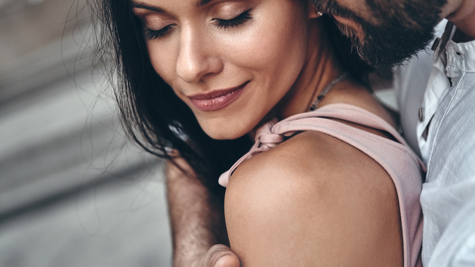 Jak zwiększyć namiętność w związku? 5 prostych kroków, które działają!