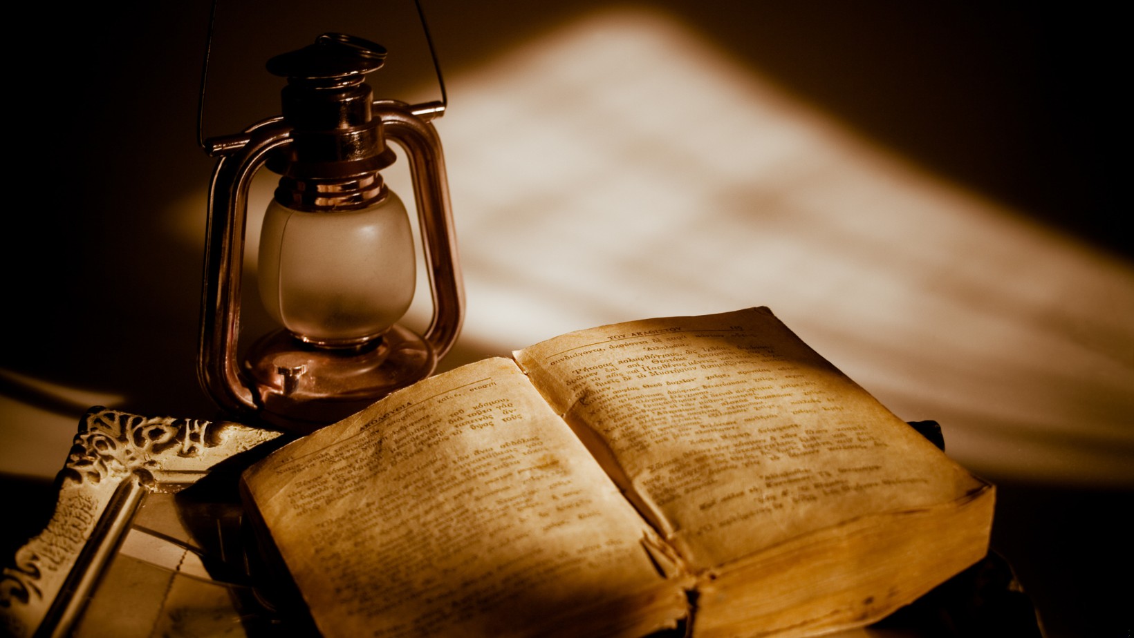 Co Twój sen mówi o przyszłości? Odkryj znaczenie snów według starożytnych senników