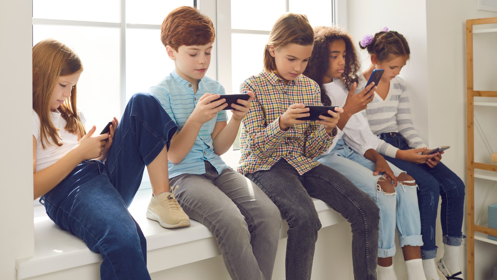 Niebezpieczny trend z TikToka – ofiarami są już 7-letnie dzieci! Lekarze biją na alarm!