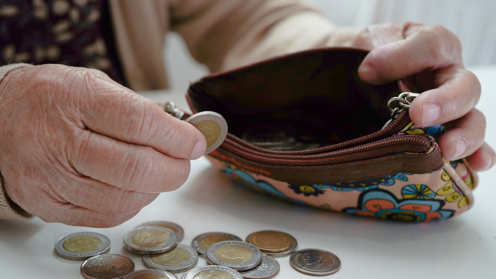 Emeryci dostaną dodatkowe pieniądze! Kiedy i ile wyniesie czternastka?