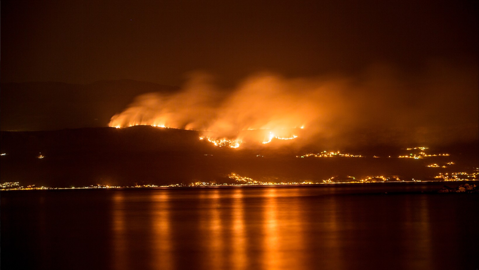 Groźne pożary w okolicach Splitu! „Sytuacja jest trudna, ratujemy dom po domu”