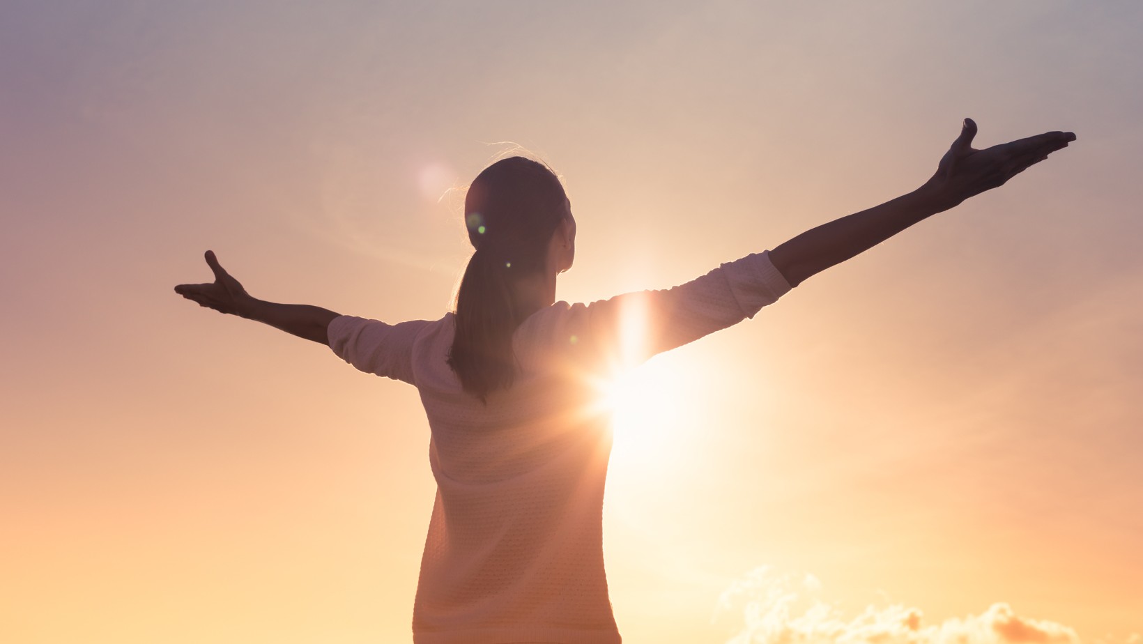 Jak przyciągnąć do siebie pozytywne energie? Praktyczne porady